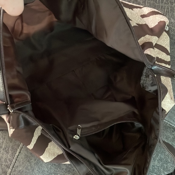 Brown Zebra Tote 🦓 - Picture 9 of 12